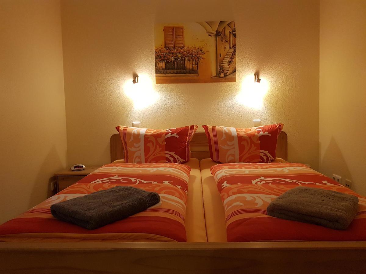 Flensburg Ferienwohnungen Apartment 1 Buitenkant foto