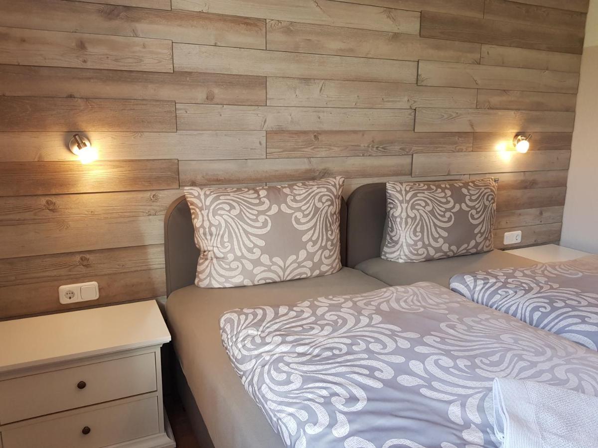 Flensburg Ferienwohnungen Apartment 1 Buitenkant foto